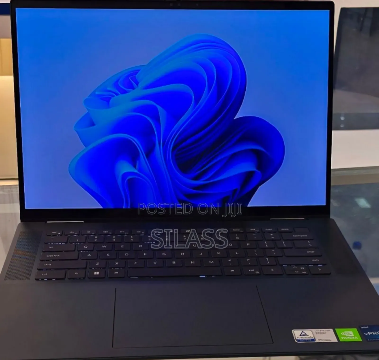 New Laptop Dell Inspiron 15 16GB Intel Core I7 SSD 1T