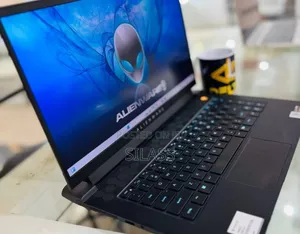 New Laptop Alienware M15 R3 16GB AMD Ryzen 7 SSD 512GB