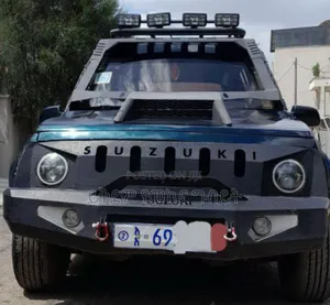 Photo - Suzuki Vitara 1992 Blue