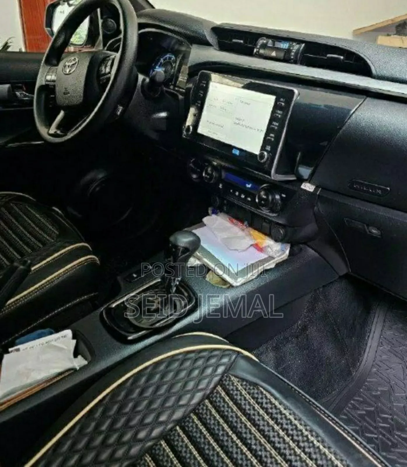 Toyota Hilux 2021 Gray