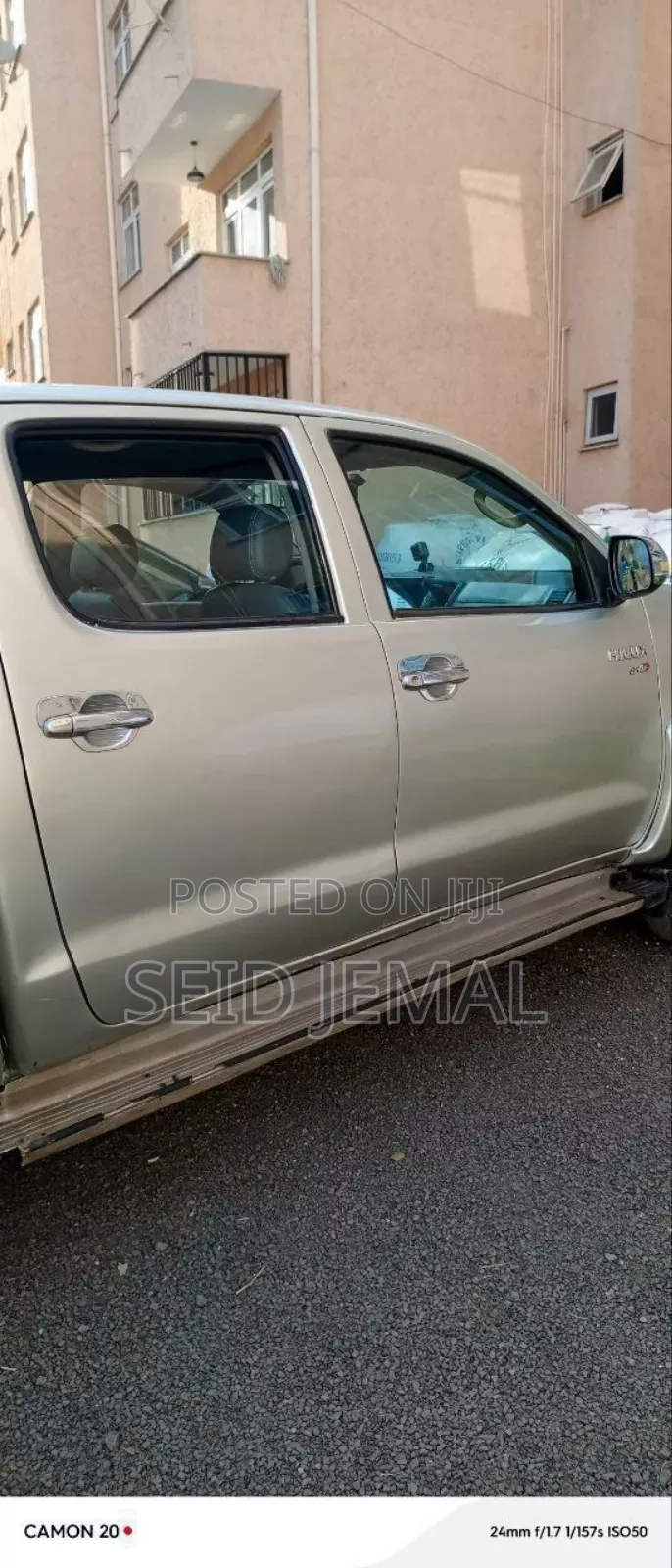 Toyota Hilux 2010 Silver