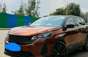 Peugeot 5008 2022 Orange