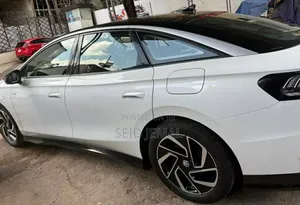 Volkswagen ID.7 2025 White