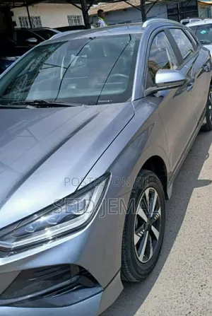 BYD E2 43 kWh 94 hp FWD 2024 Gray