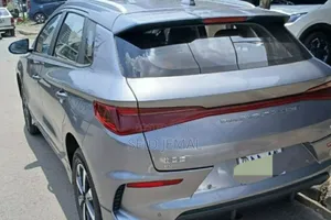 BYD E2 43 kWh 94 hp FWD 2024 Gray