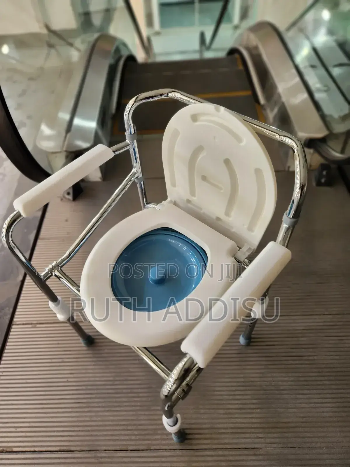 Commode Chair黨籍toilet Chair地球bath Room Chair米蘭bed Side Chair