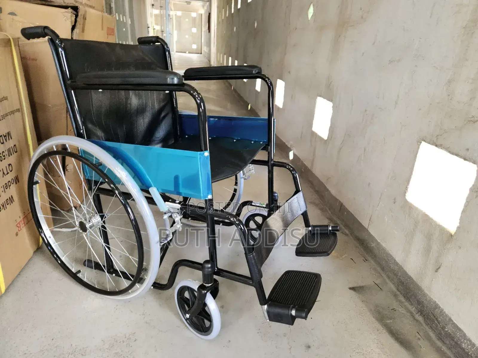 Foldable Wheelchair當然wheelchair走到wheelchair的跟wheelchair