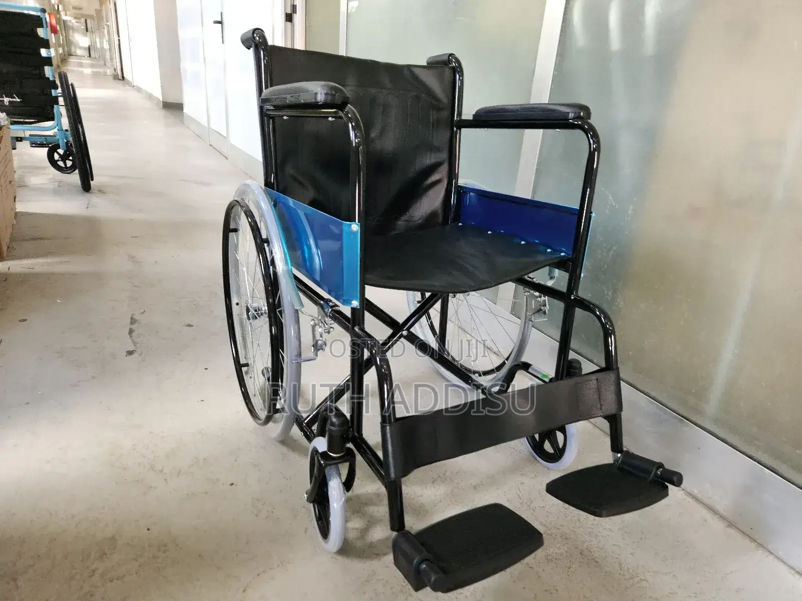 Wheelchair當地wheelchair者的wheelchair在場wheelchair川坐wheelchair