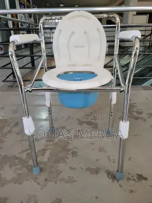 Photo - Smooth, Easy to Clean, Chair嫁نtoilet Chair00potty Chair