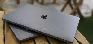 New Laptop Apple MacBook Pro 2020 M1 8GB Apple M1 SSD 512GB