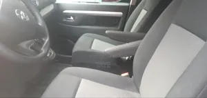 Toyota Grand HiAce 2020 Grey