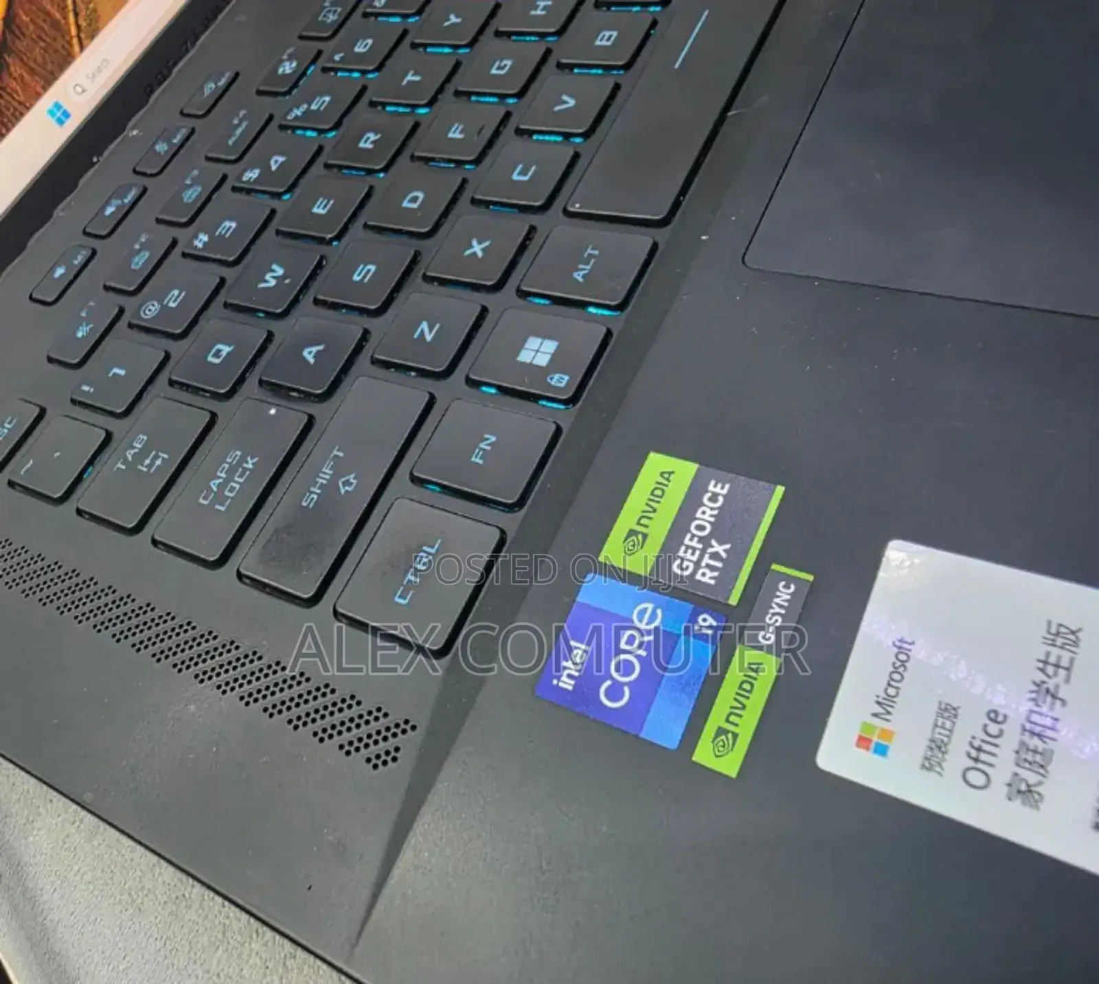 New Laptop Asus ROG Zephyrus G16 32GB Intel Core I9 SSD 1T