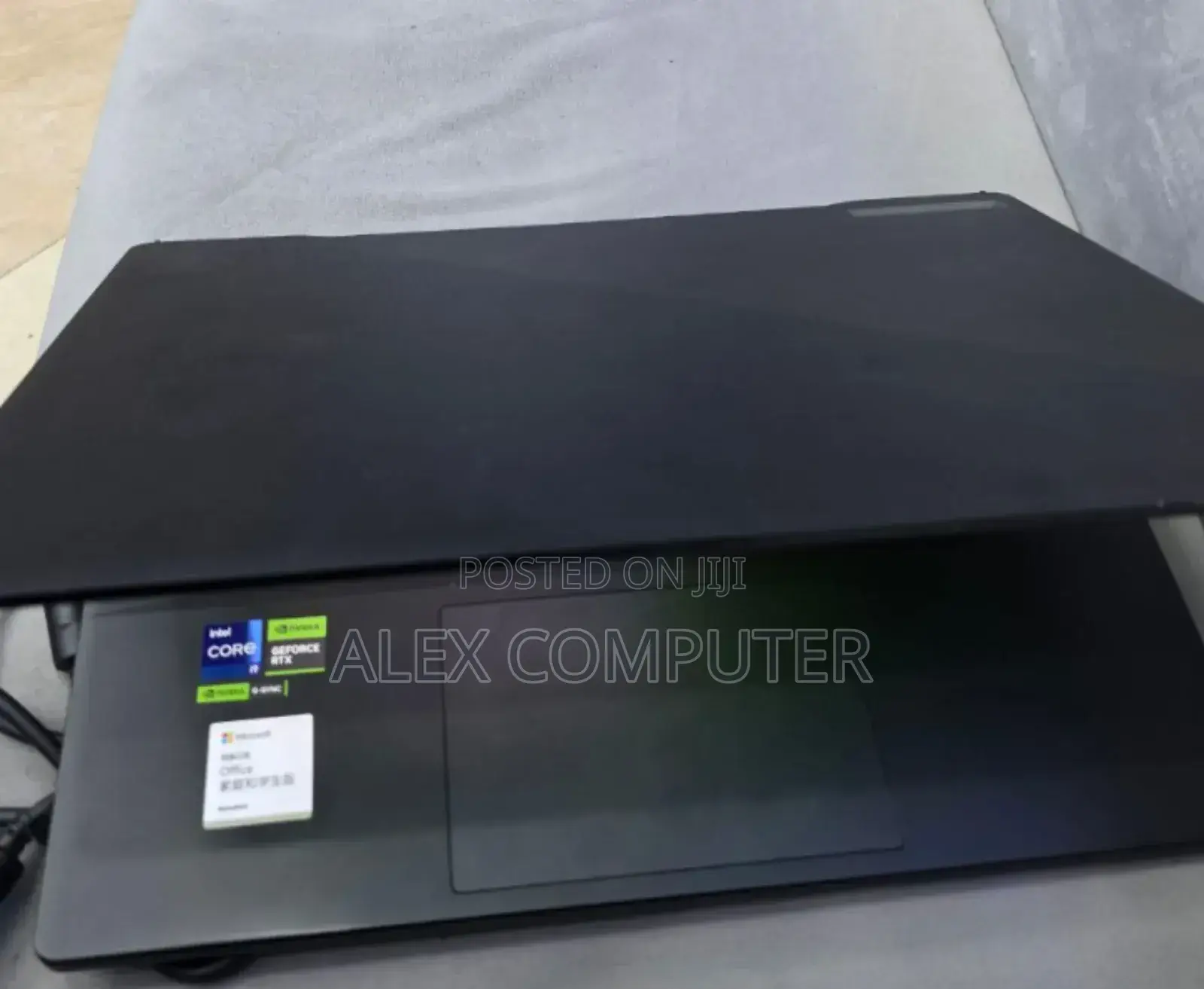 New Laptop Asus ROG Zephyrus G16 32GB Intel Core I9 SSD 1T