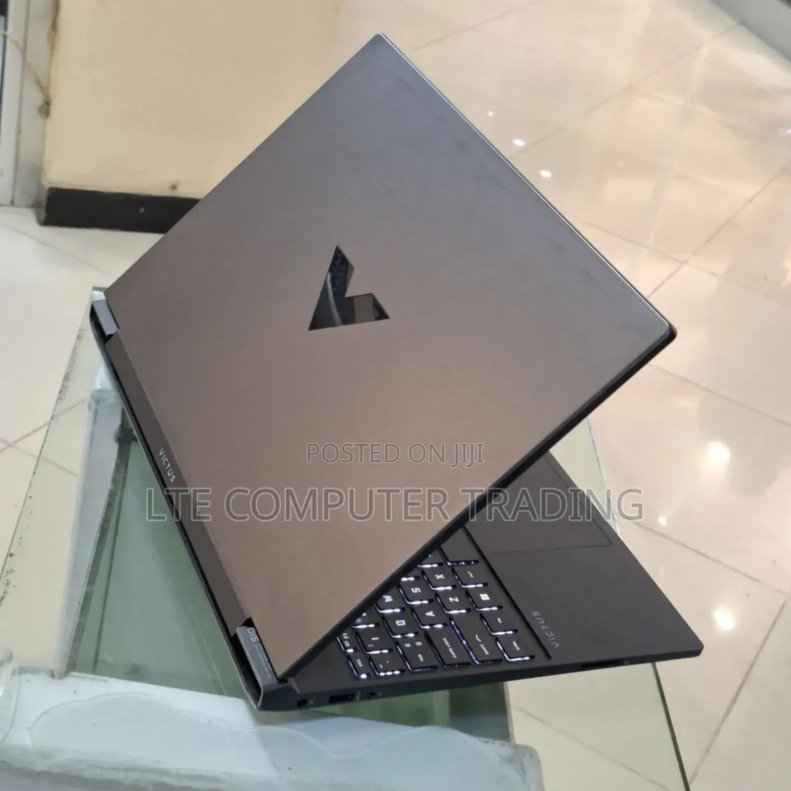 New Laptop HP Victus 15 16GB AMD Ryzen 7 SSD 512GB