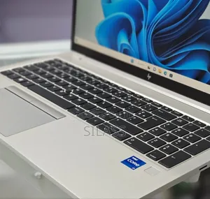 New Laptop HP EliteBook 850 G8 16GB Intel Core I7 SSD 512GB