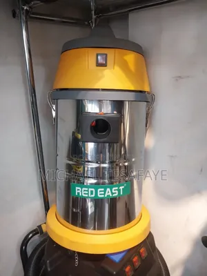 Photo - ‎Red East 30 Liter Vacuum Cleaner
‎
‎With Wheels
‎