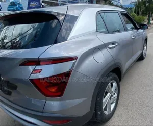Hyundai Creta 2022 Silver