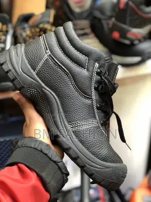 Photo - Safety Joggers Leather Quality Safety Shoes