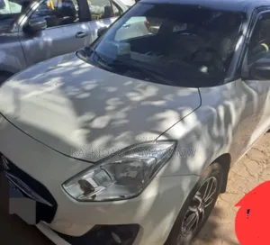 Photo - Suzuki Swift 2022 White