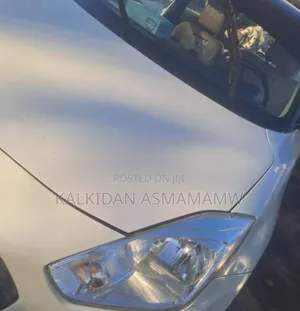 Suzuki Swift 2022 White