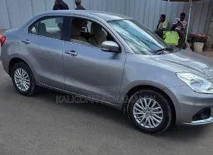 Photo - Suzuki Dzire 2020 Silver