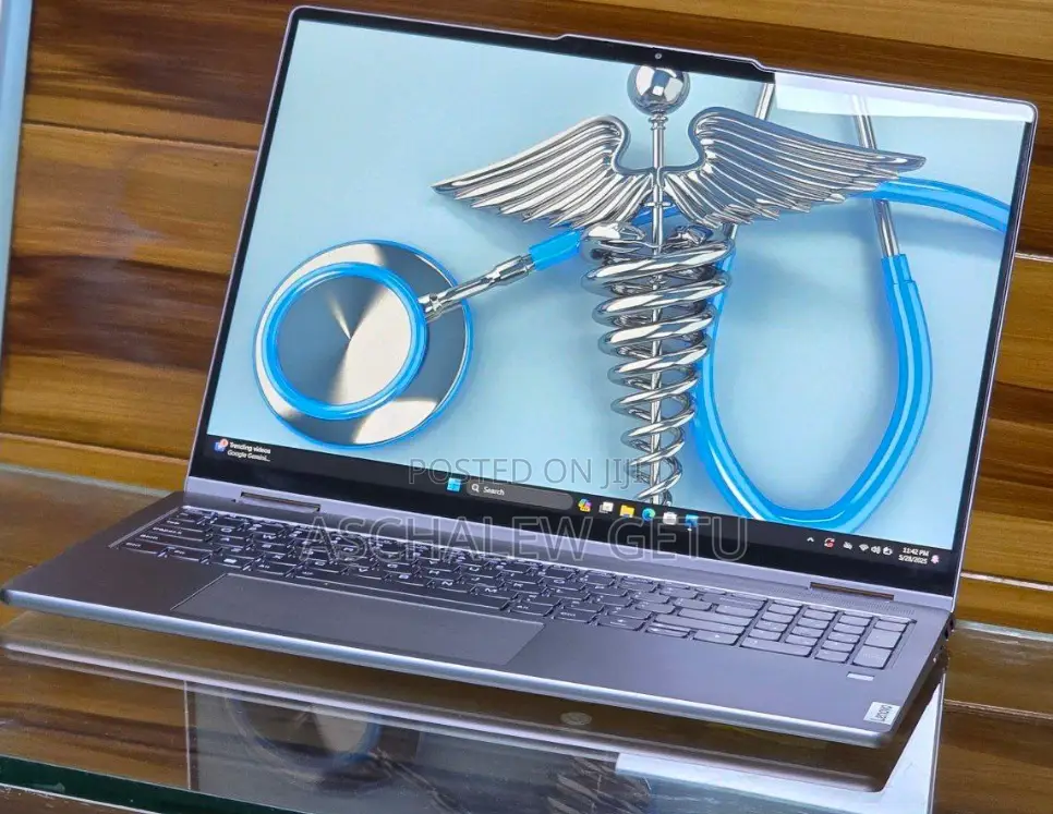 New Laptop Lenovo Yoga 7i 16GB Intel Core I7 SSD 512GB