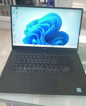 New Laptop Dell XPS 15 16GB Intel Core I7 SSD 512GB