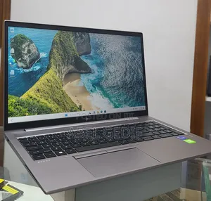 New Laptop HP ZBook 15 16GB Intel Core I7 SSD 512GB