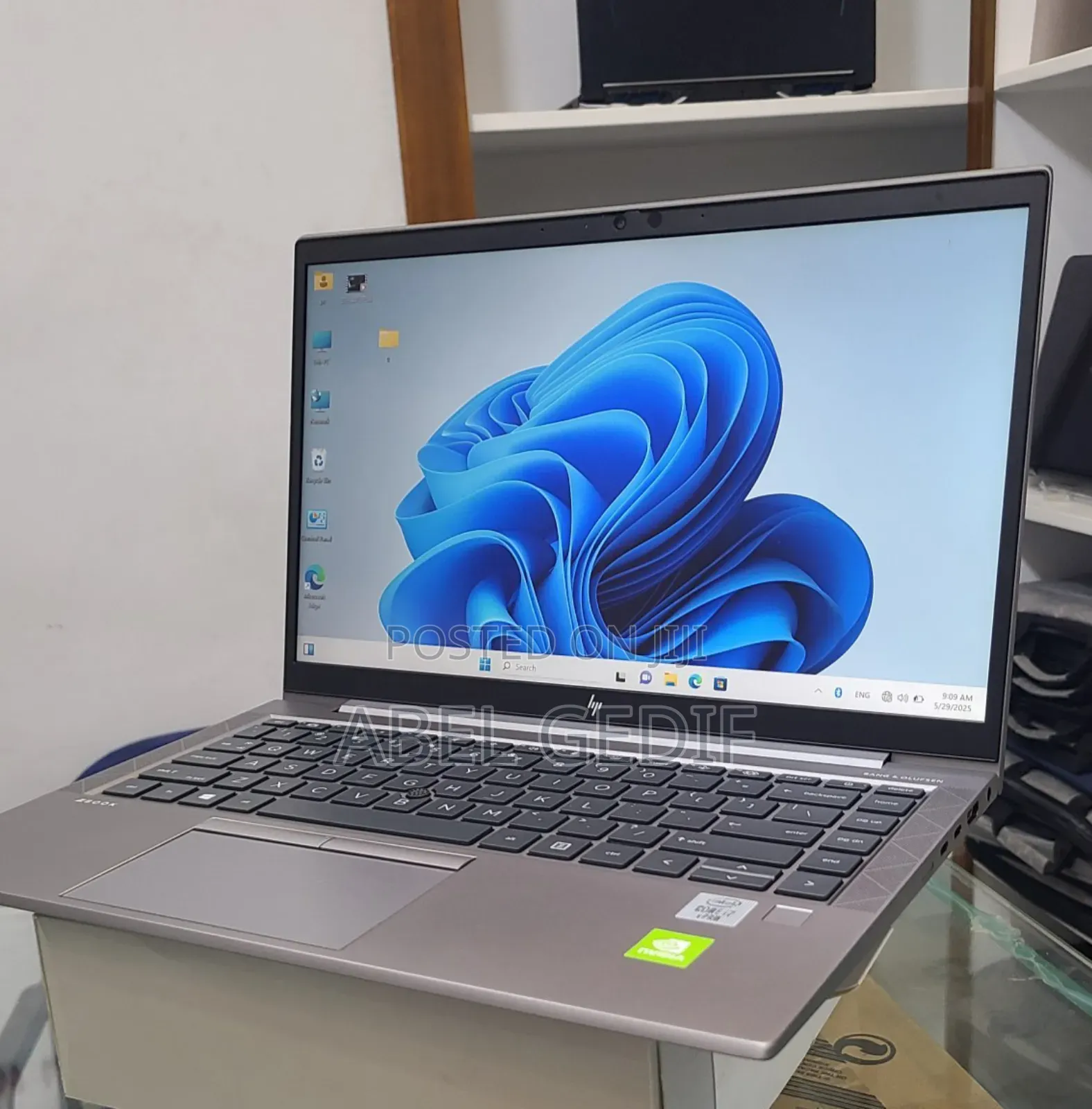 New Laptop HP Zbook Studio G7 32GB Intel Core I7 SSD 1T