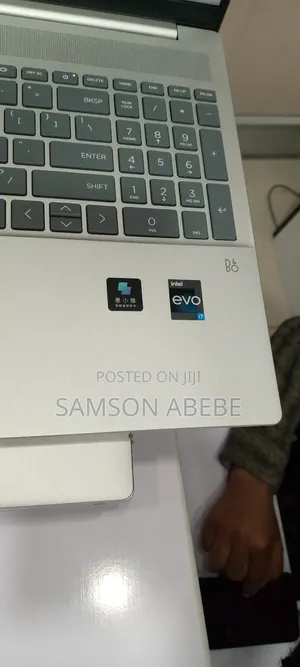 New Laptop HP Pavilion 17 16GB Intel Core I7 SSD 1T