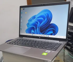 New Laptop HP Zbook Studio G7 32GB Intel Core I7 SSD 1T