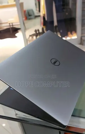 Photo - New Laptop Dell Precision 5680 16GB Intel Core I7 SSD 512GB