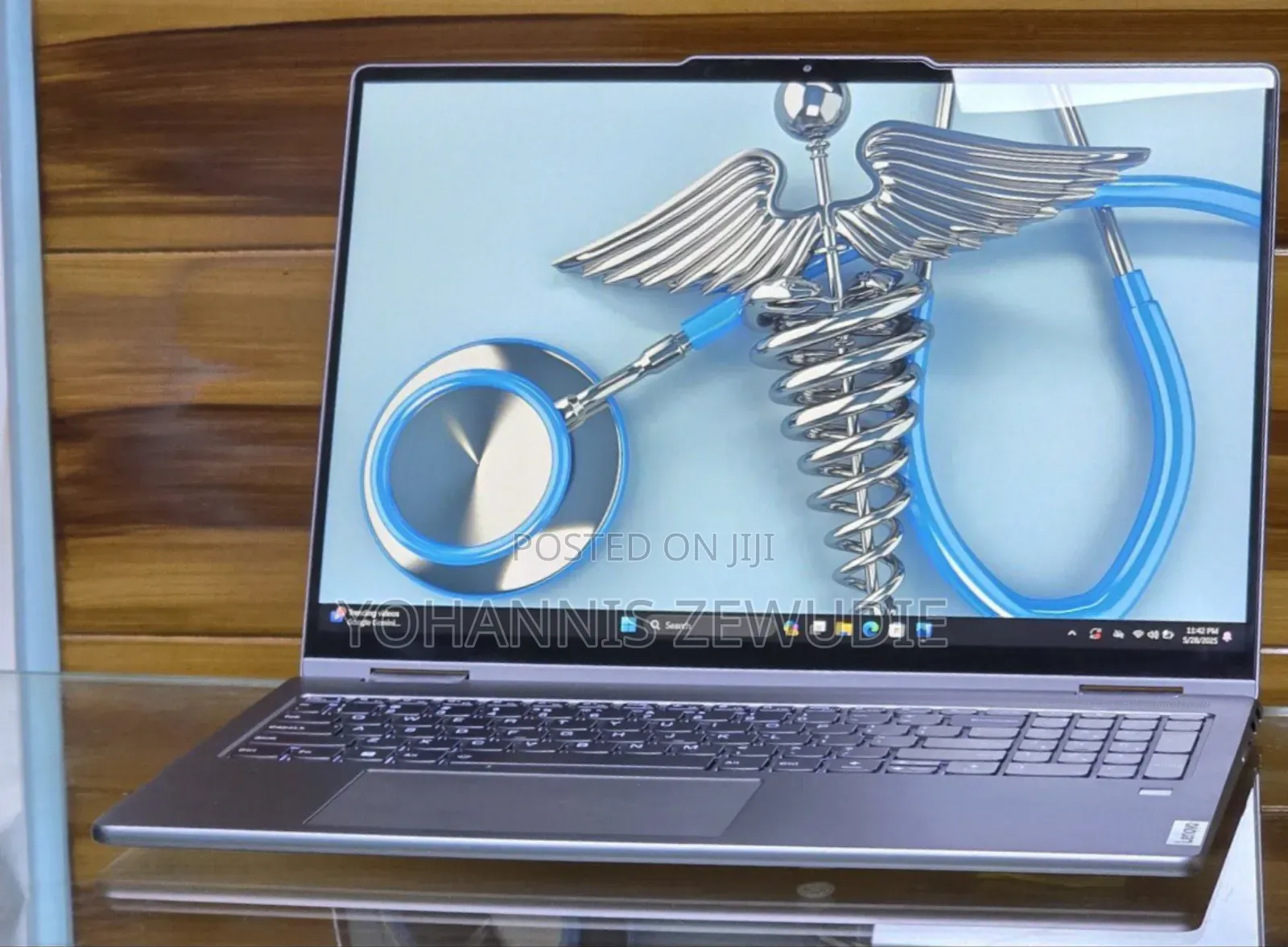 New Laptop Lenovo Yoga 7i 16GB Intel Core I7 SSD 512GB