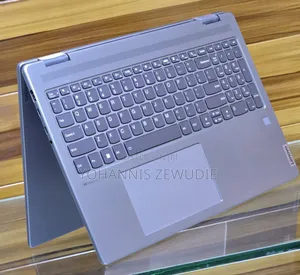 New Laptop Lenovo Yoga 7i 16GB Intel Core I7 SSD 512GB