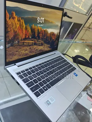 New Laptop HP EliteBook 840 10 16GB Intel Core I5 SSD 512GB