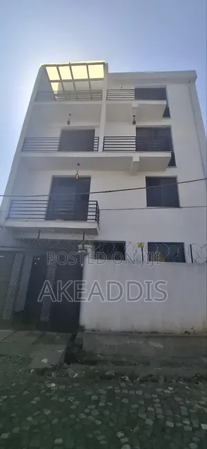 Furnished 7bdrm Townhouse/Terrace in ቦሌ አያት, Bole for sale