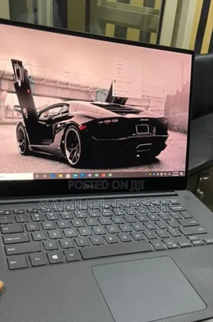 Photo - New Laptop Dell XPS 15 16GB Intel Core I7 SSD 512GB