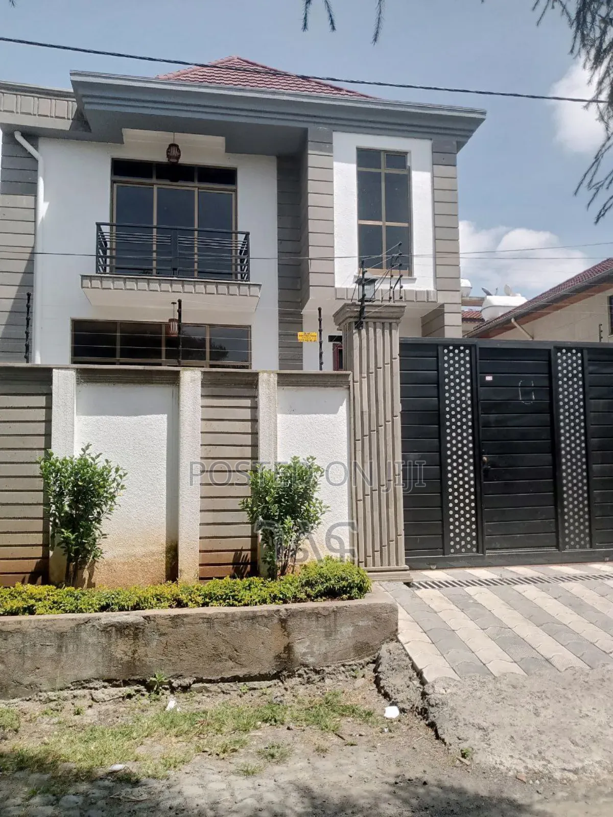 5bdrm House in የግል ቅንጡ G+1 ቤት, Bole for sale