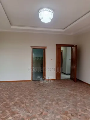 5bdrm House in የግል ቅንጡ G+1 ቤት, Bole for sale