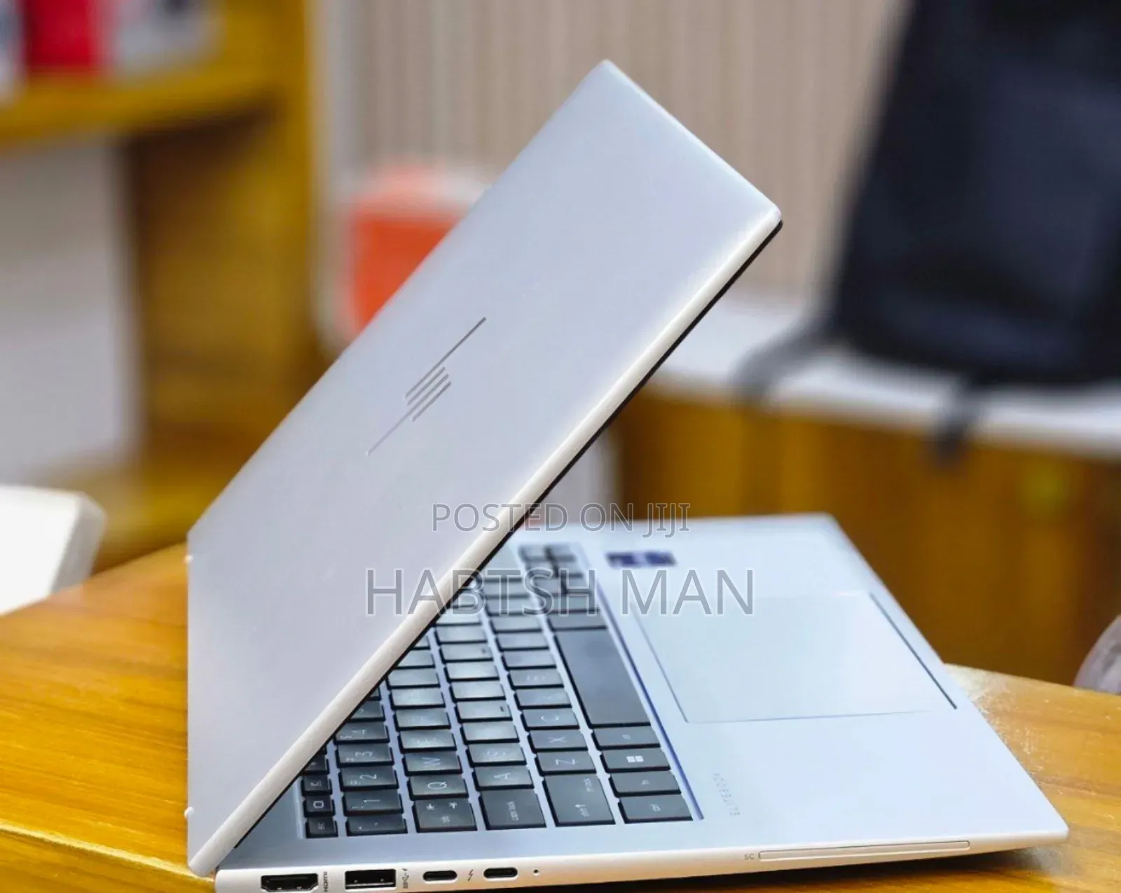 New Laptop HP EliteBook 840 G9 16GB Intel Core I7 SSD 512GB