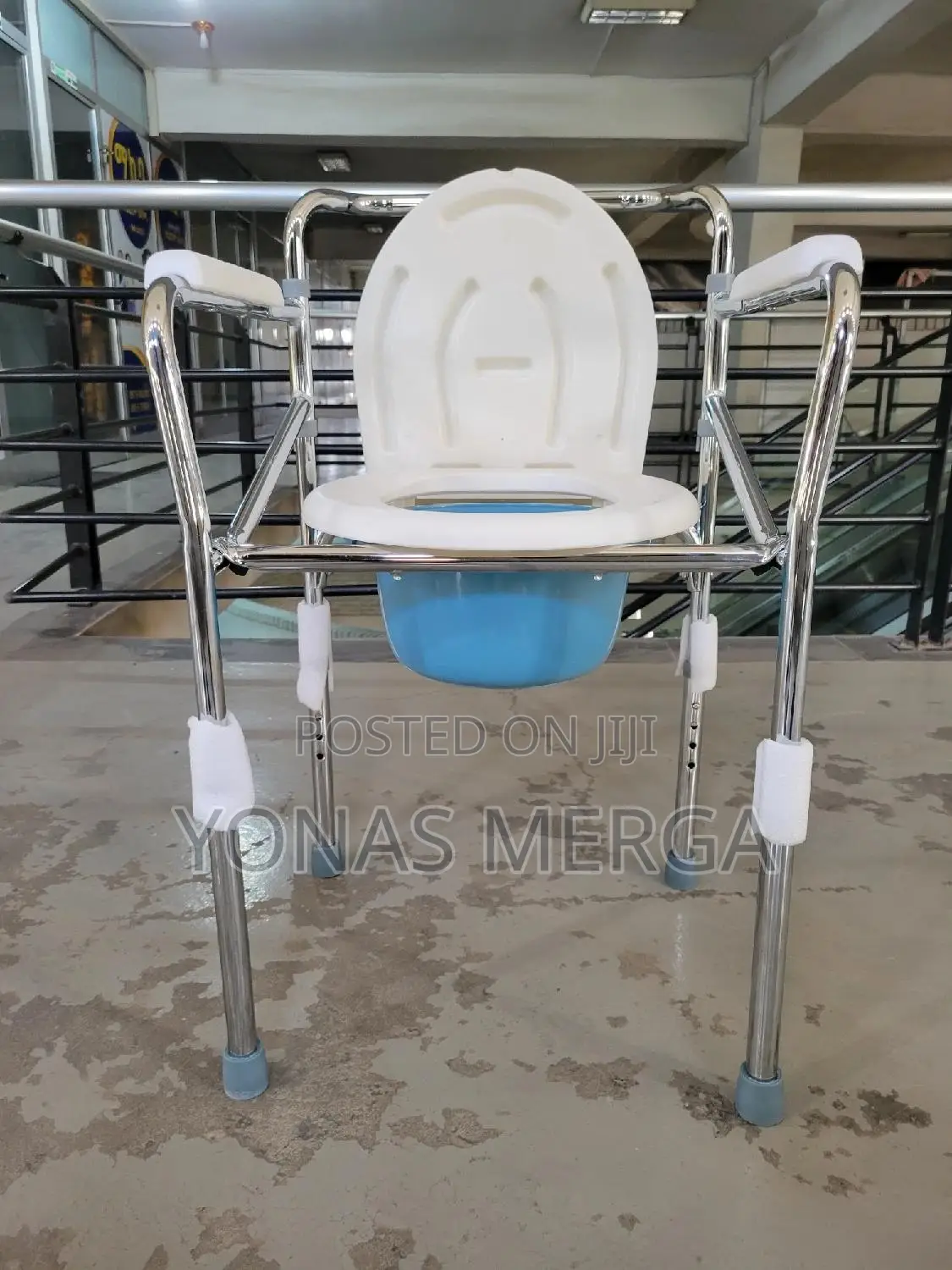 Toilet Chair坎،٤٩sunruck Sr-Scc002a Portable Toilet, Foldable