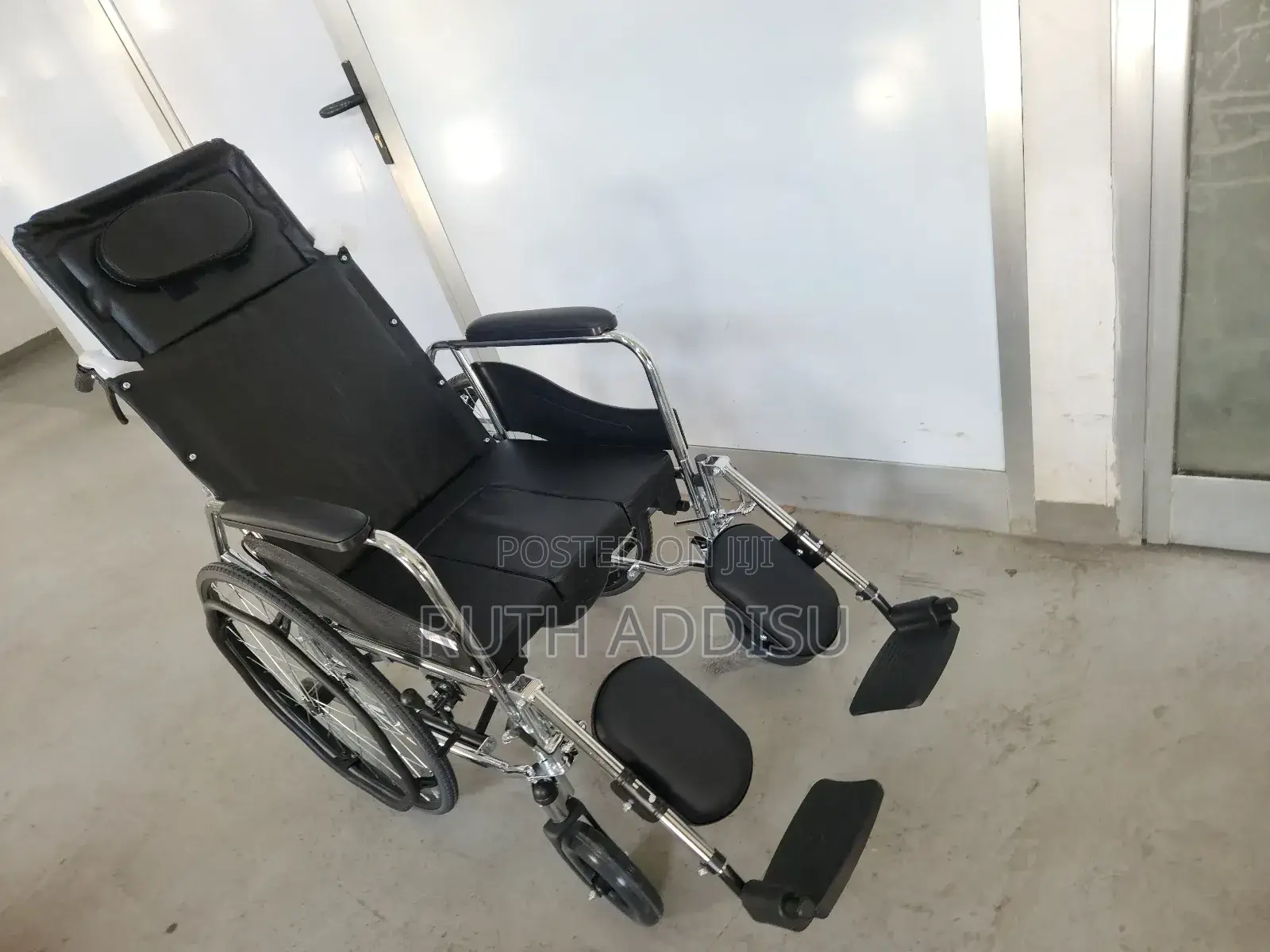 Multifunctional Wheelchair當中wheelchair走了wheelchair前whelchair