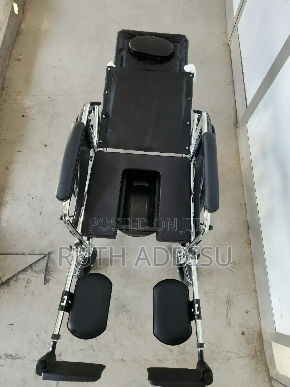 Multifunctional Wheelchair當中wheelchair走了wheelchair前whelchair