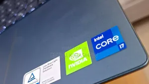 New Laptop Dell Inspiron 15 16GB Intel Core I7 SSD 1T