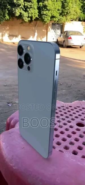 Photo - Apple iPhone 12 Pro Max 128 GB Blue