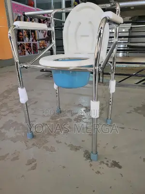 Photo - Bedside Toilet Chair碌to Clean, No Smell, Clean and Hygieni