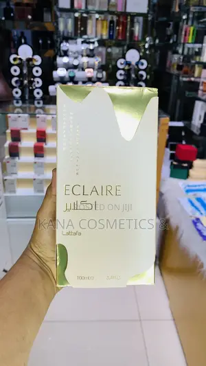 Photo - Sweet Vanilla Perfume - Eclaire Lattafa