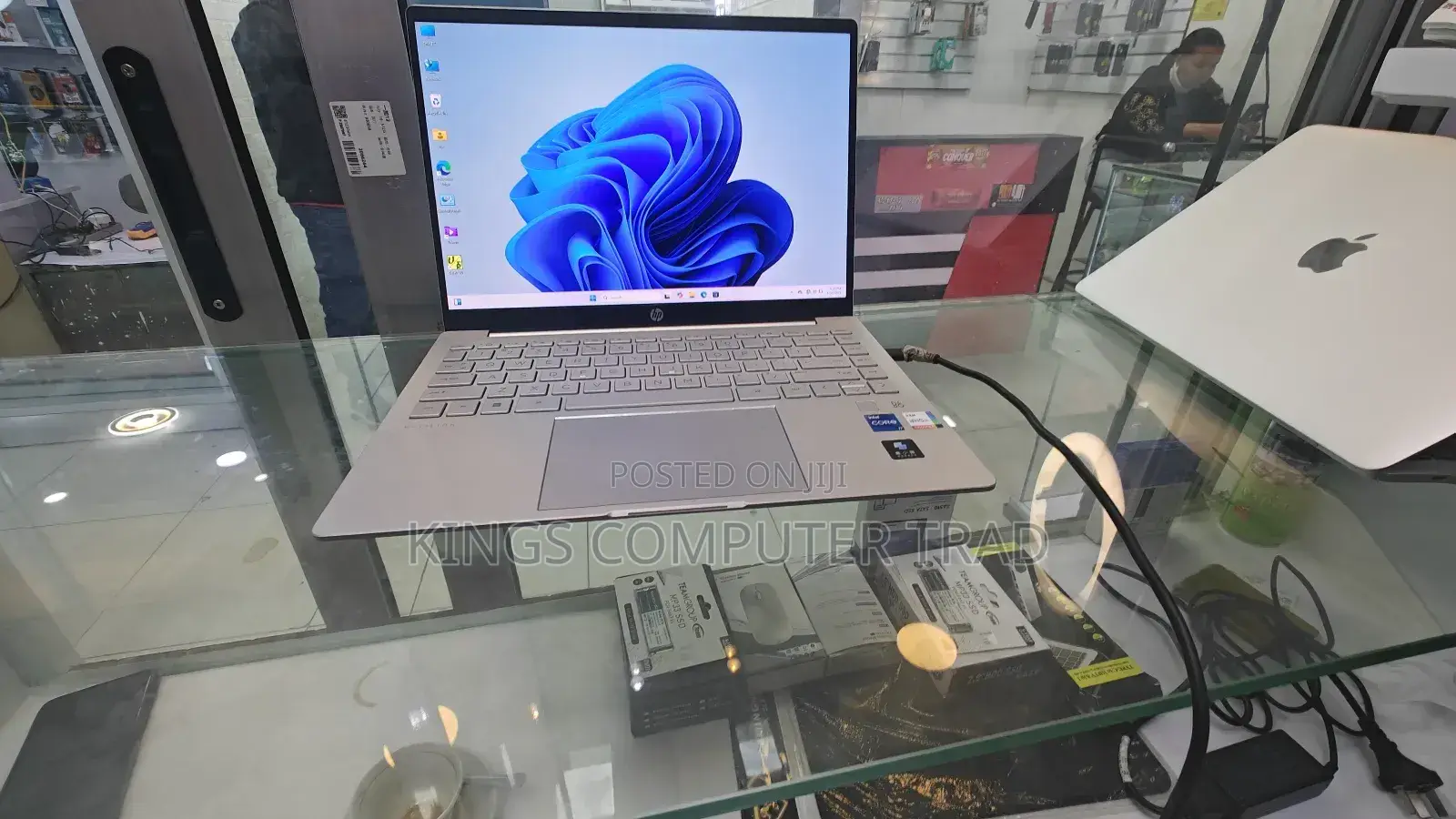 New Laptop HP Pavilion 14 16GB Intel Core I7 SSD 512GB