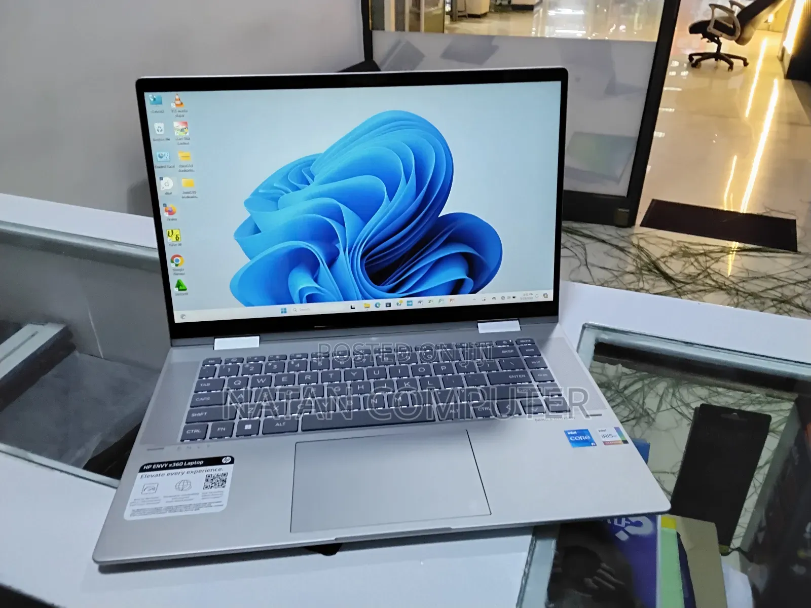 New Laptop HP Envy X360 8GB Intel Core I5 SSD 512GB