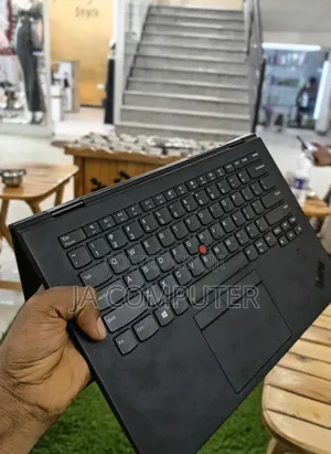 New Laptop Lenovo Thinkpad X1 Yoga 16GB Intel Core I7 SSD 512GB